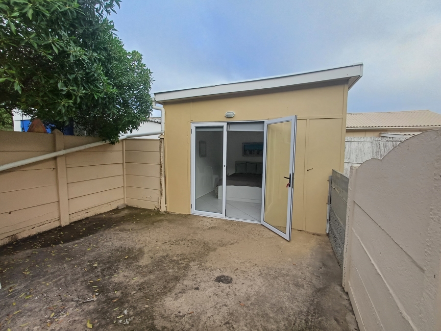 To Let 1 Bedroom Property for Rent in Agulhas Western Cape